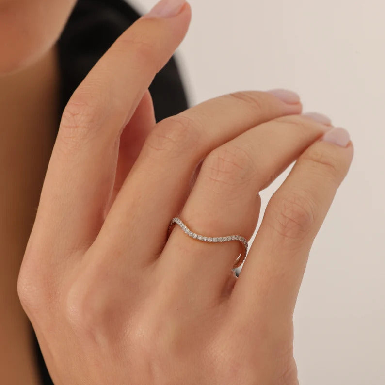 0.24 Karat Pırlanta Kıvrımlı 14 Ayar Rose Altın Yüzük